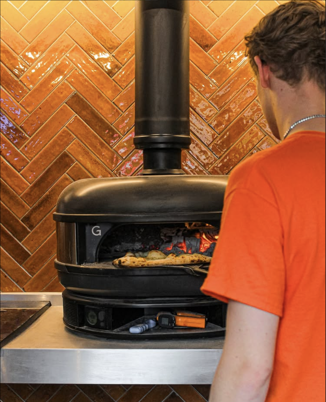 Kiln dried cooking wood logs for pizza ovens and BBQs